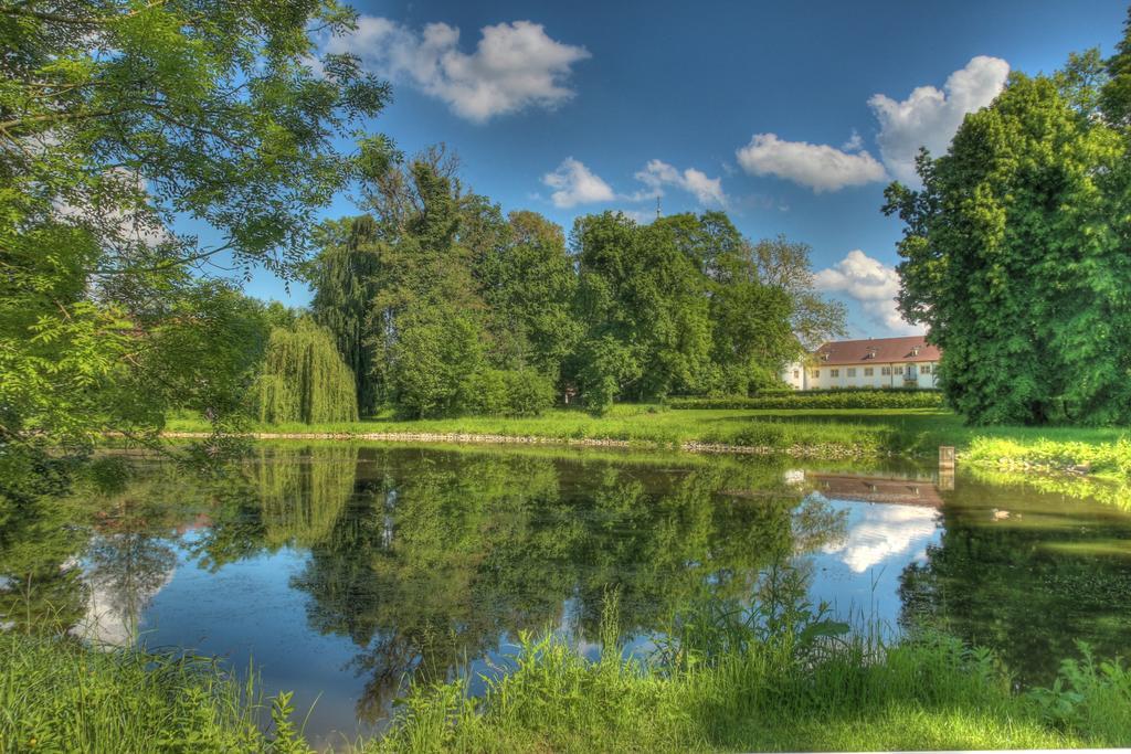 Flair-Hotel Zum Benediktiner ชวาร์ซอัคอัมไมน์ ภายนอก รูปภาพ
