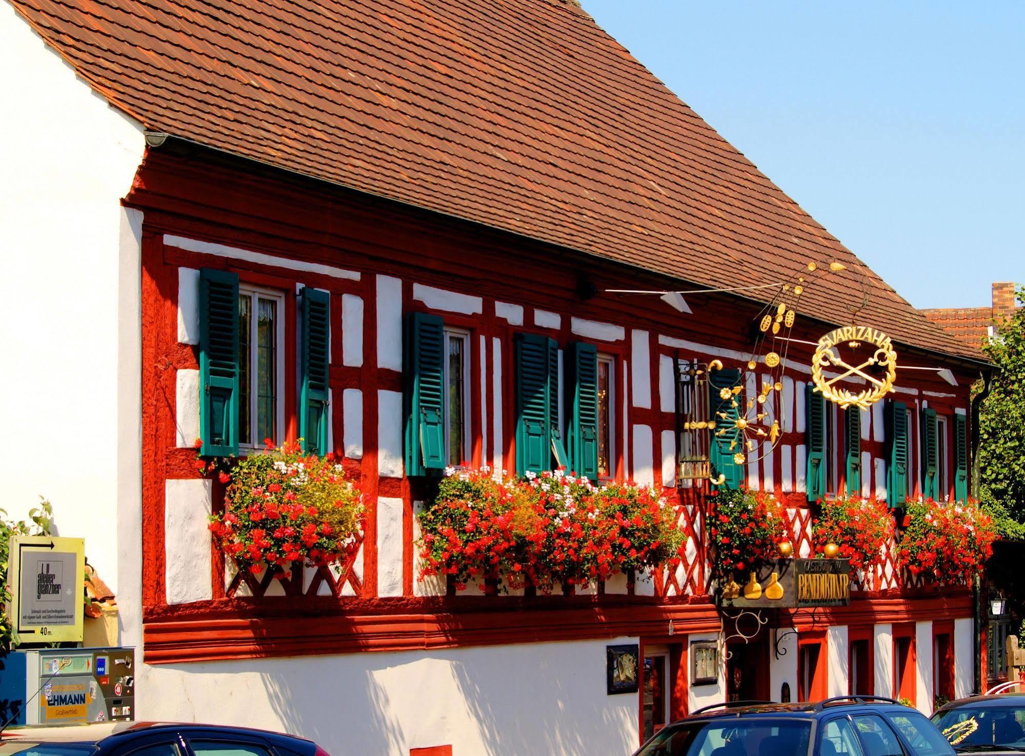 Flair-Hotel Zum Benediktiner ชวาร์ซอัคอัมไมน์ ภายนอก รูปภาพ