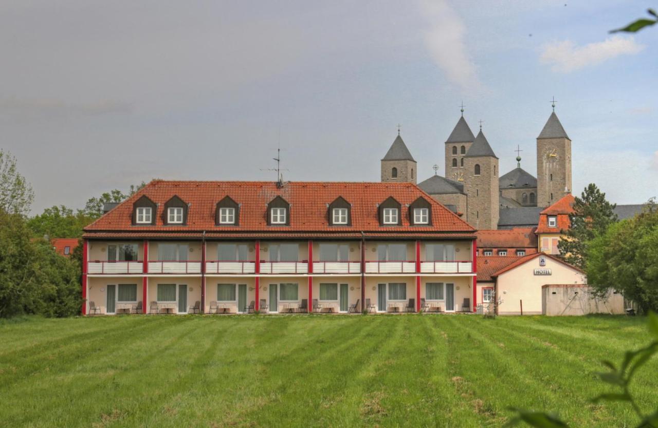 Flair-Hotel Zum Benediktiner ชวาร์ซอัคอัมไมน์ ภายนอก รูปภาพ